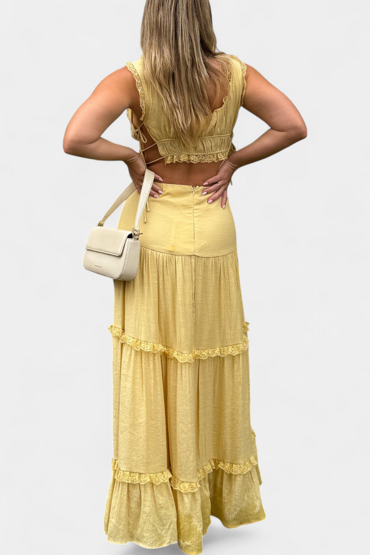 Ilys Ρομαντικό Σετ με Τοπ από Δαντέλα και Μακριά Ογκώδη Φούστα